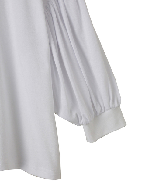 CLANE(クラネ)の「VOLUME SLEEVE TOPS(Tシャツ/カットソー・レディース・ホワイト/ブラック/グレー・1/2)」の6枚目の写真