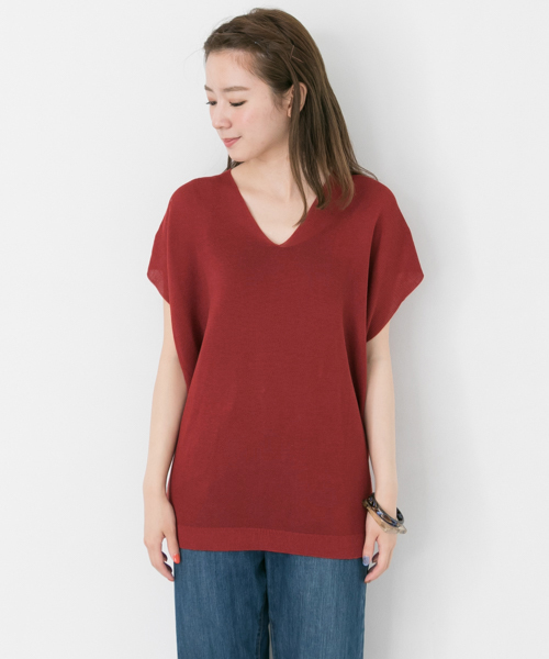 URBAN RESEARCH（アーバンリサーチ）の「Vネックボリュームニット（ニット/セーター・レディース・ブラック/ベージュ/ブラウン系その他・FREE）」の6枚目の写真