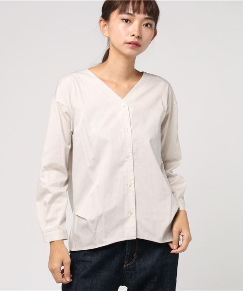 liflattie ships（リフラティ シップス）の「liflattie ships: ブロード Vネック オープン ブラウス（シャツ/ブラウス・レディース・オフホワイト/レッド・MEDIUM/SMALL）」の3枚目の写真