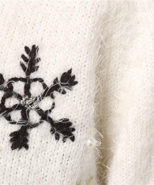 axes femme POETIQUE（アクシーズファムポエティック）の「雪チャーム＆刺繍入ニットプルオーバー（ニット/セーター・レディース・パープル/グレー/ブルー・MEDIUM）」の9枚目の写真