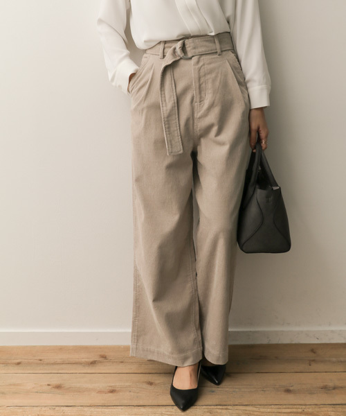 URBAN RESEARCH DOORS（アーバンリサーチドアーズ）の「【店舗振り分け】コーデュロイベルト付きワイドパンツ∴（その他パンツ・レディース・ライトグレー/カーキ/キャメル・38/36）」の12枚目の写真