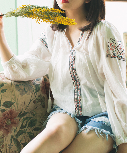 VENCEEXCHANGE（ヴァンスエクスチェンジ）の「刺繍入りガーゼシャツ（シャツ/ブラウス・レディース・レッド/ブルー・M）」の5枚目の写真