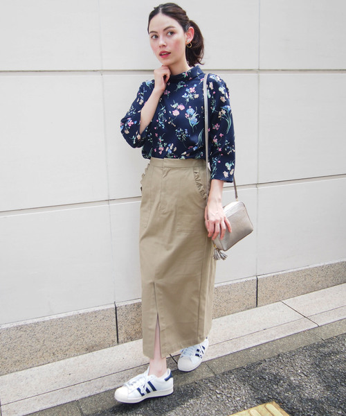 BE NEAT(ビーニート)の「【日本製】ガーデンプリントロールカラー7分袖ブラウス(シャツ/ブラウス・レディース・ベージュ/ネイビー・MEDIUM)」の11枚目の写真