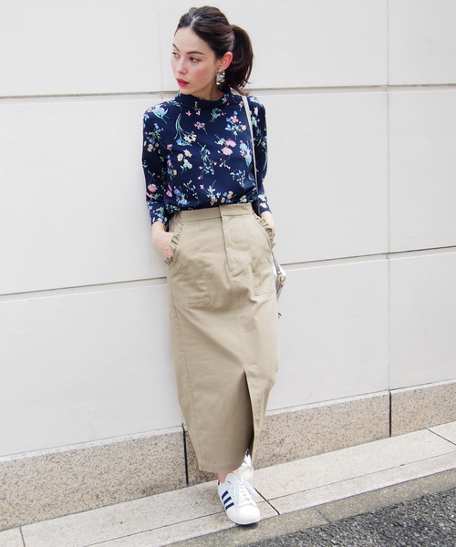 BE NEAT(ビーニート)の「【日本製】ガーデンプリントロールカラー7分袖ブラウス(シャツ/ブラウス・レディース・ベージュ/ネイビー・MEDIUM)」の9枚目の写真