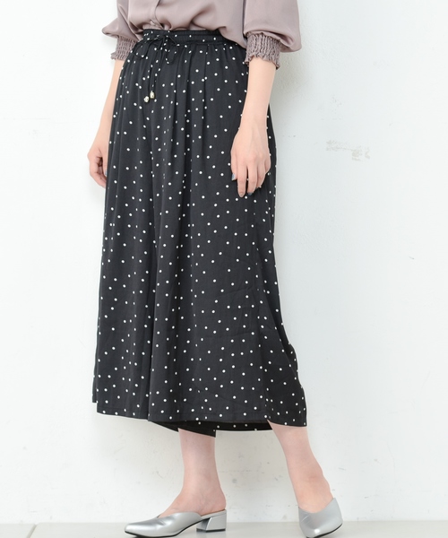 natural couture（ナチュラルクチュール）の「ドットサテンゆるワイド（その他パンツ・レディース・ブラック/ベージュ/ブラウン・FREE）」の15枚目の写真