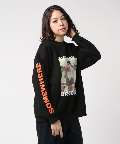 one way(ワンウェイ)の「転写プリントトレーナー(スウェット・レディース・ホワイト/ベージュ/ブラック/パープル・M)」の3枚目の写真