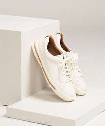 Clarks｜クラークス（レディース）のスニーカー（ホワイト/白色系