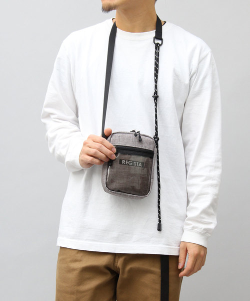 REGiSTA(レジスタ)の「【REGiSTA/レジスタ】 クリアポケット 縦型 ミニショルダーバッグ / ヘザーカラーPVC(ショルダーバッグ・メンズ・ブラック/ブラウン/グレー・FREE)」の8枚目の写真