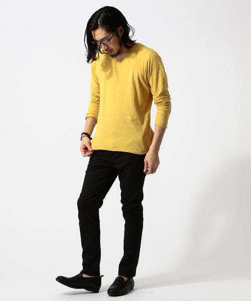BEAMS(ビームス)の「BEAMS / カットオフ 天竺 VネックTEE(Tシャツ/カットソー・メンズ・オフホワイト/ライトグレー/ネイビー/レッド/マスタード/ブラック系その他・LARGE/MEDIUM/SMALL/X-LARGE)」の14枚目の写真