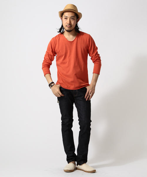 BEAMS(ビームス)の「BEAMS / カットオフ 天竺 VネックTEE(Tシャツ/カットソー・メンズ・オフホワイト/ライトグレー/ネイビー/レッド/マスタード/ブラック系その他・LARGE/MEDIUM/SMALL/X-LARGE)」の16枚目の写真