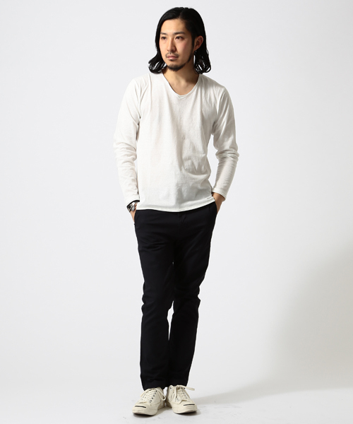 BEAMS(ビームス)の「BEAMS / カットオフ 天竺 VネックTEE(Tシャツ/カットソー・メンズ・オフホワイト/ライトグレー/ネイビー/レッド/マスタード/ブラック系その他・LARGE/MEDIUM/SMALL/X-LARGE)」の20枚目の写真