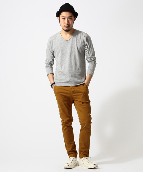 BEAMS(ビームス)の「BEAMS / カットオフ 天竺 VネックTEE(Tシャツ/カットソー・メンズ・オフホワイト/ライトグレー/ネイビー/レッド/マスタード/ブラック系その他・LARGE/MEDIUM/SMALL/X-LARGE)」の22枚目の写真