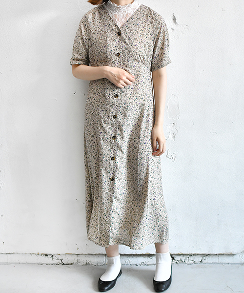 PairPair（ペアペア）の「花柄ガウンワンピース（ワンピース・レディース・ブラック/ベージュ・FREE）」の5枚目の写真