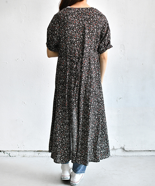 PairPair（ペアペア）の「花柄ガウンワンピース（ワンピース・レディース・ブラック/ベージュ・FREE）」の16枚目の写真