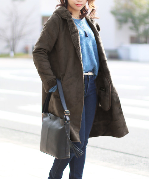 Filomo（フィローモ）の「[Filomo]フェイクムートンコートフード付き（その他アウター・レディース・グレイッシュベージュ/ダークブラウン・9号/11号）」の10枚目の写真
