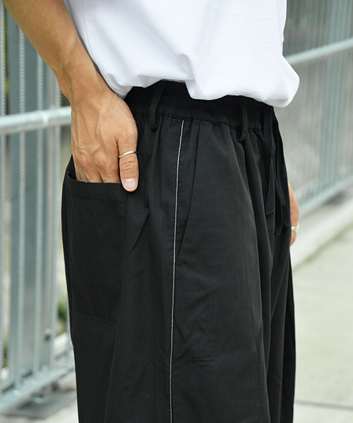 kutir（クティール）の「ステッチワイドパンツ【セットアップ着用可】（その他パンツ・メンズ・ライトブルー/ブラック/ダークブラウン・MEDIUM/LARGE）」の12枚目の写真
