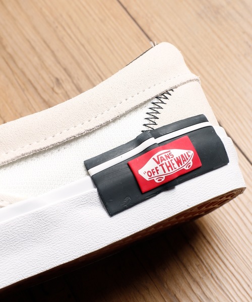 VANS(バンズ)の「VANS /ヴァンズ SLIP-ON CAP スリッポン キャップ スニーカー VA0A3WM5TU(スニーカー・メンズ・ホワイト×ブラック/バイオレット/ネイビー・26cm/26.5cm/27cm/27.5cm/28cm)」の7枚目の写真