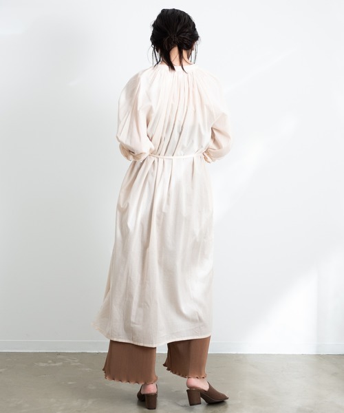 Aunt Marie's（アントマリーズ）の「バンドカラーシルクボイルロングシャツワンピース/AUNT MARIE’S（シャツワンピース・レディース・オフホワイト/マスタード/ブラック/グリーン/ボルドー・FREE）」の15枚目の写真