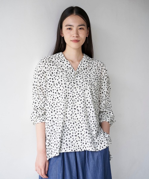 AMERICAN HOLIC（アメリカンホリック）の「Wポケット開襟シャツ　＊〇（シャツ/ブラウス・レディース・ブラック/オフホワイト/モカ/ストライプ/ドット/その他14・M/L）」の6枚目の写真