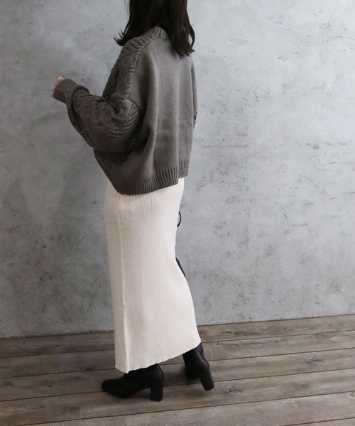 Riberry(リベリー)の「透かし柄ニット(ニット/セーター・レディース・チャコールグレー/オフホワイト/ブラック/ベージュ/カーキ・MEDIUM)」の11枚目の写真