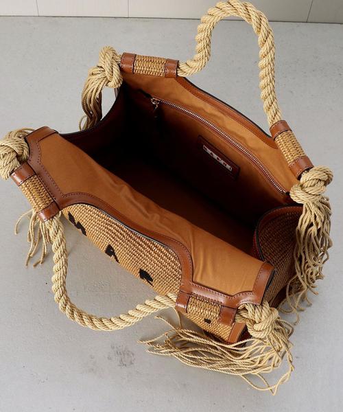 MARNI（マルニ）の「＜MARNI＞MARCEL BAG/バッグ.（ハンドバッグ・レディース・ベージュ・FREE）」の4枚目の写真
