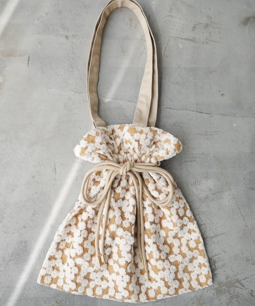 moi tytto（モイテュット）の「お花畑トート（トートバッグ・レディース・マスタード/ナチュラル・FREE）」の20枚目の写真