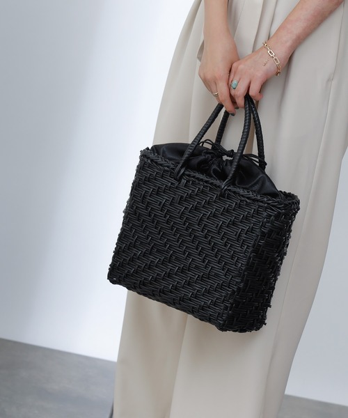 COLONY 2139（コロニートゥーワンスリーナイン）の「チューブかごバッグ（かごバッグ・レディース・アイボリー/ブラック/ブラウン・FREE）」の12枚目の写真