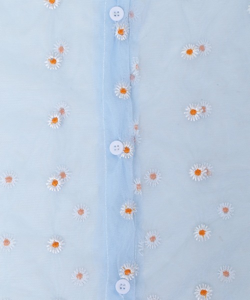 WC（ダブル シー）の「フラワーチュール長袖シャツ（シャツ/ブラウス・レディース・サックスブルー/アイボリー・FREE）」の5枚目の写真