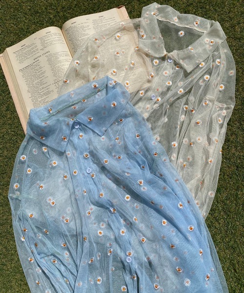 WC（ダブル シー）の「フラワーチュール長袖シャツ（シャツ/ブラウス・レディース・サックスブルー/アイボリー・FREE）」の13枚目の写真