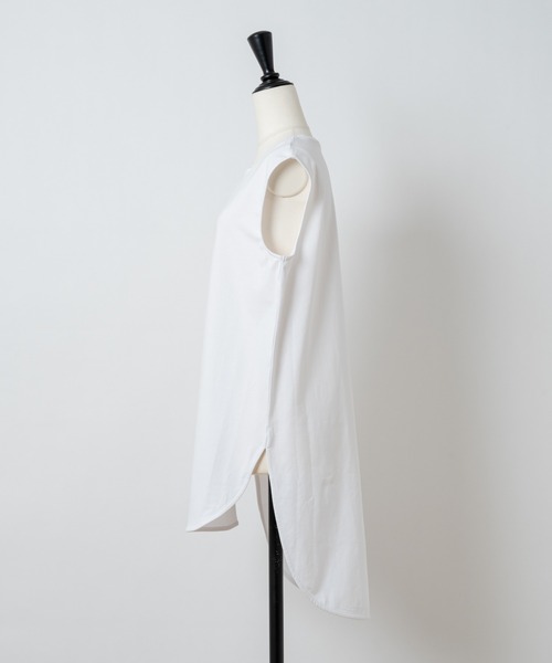 Rewde（ルゥデ）の「ラウンドヘムノースリーブプルオーバー（1R15-04180）（Tシャツ/カットソー・レディース・ホワイト×ブルー/ホワイト・M/L）」の7枚目の写真