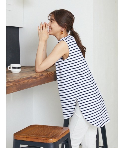 Rewde（ルゥデ）の「ラウンドヘムノースリーブプルオーバー（1R15-04180）（Tシャツ/カットソー・レディース・ホワイト×ブルー/ホワイト・M/L）」の16枚目の写真