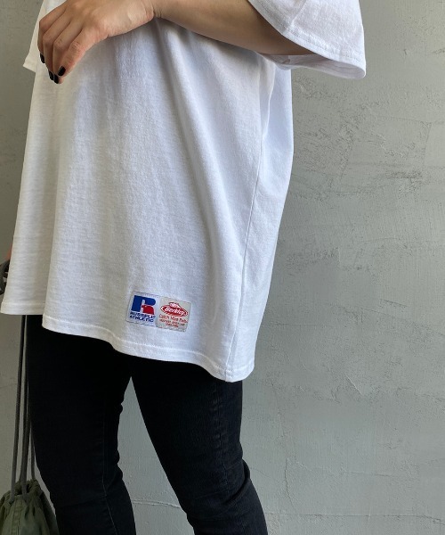Russell Athletic（ラッセルアスレティック）の「[RUSSELL ATHLETIC/ラッセル アスレチック] BERKLEY×RUSSEL ATHLETIC 別注サークルロゴ バックプリントTシャツ（Tシャツ/カットソー・レディース・ホワイト/ネイビー・M/L）」の8枚目の写真