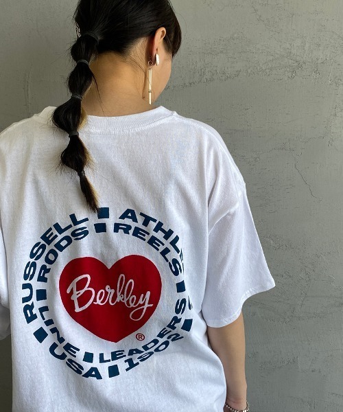 Russell Athletic（ラッセルアスレティック）の「[RUSSELL ATHLETIC/ラッセル アスレチック] BERKLEY×RUSSEL ATHLETIC 別注サークルロゴ バックプリントTシャツ（Tシャツ/カットソー・レディース・ホワイト/ネイビー・M/L）」の9枚目の写真