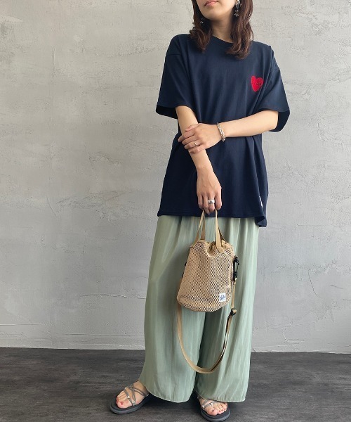 Russell Athletic（ラッセルアスレティック）の「[RUSSELL ATHLETIC/ラッセル アスレチック] BERKLEY×RUSSEL ATHLETIC 別注サークルロゴ バックプリントTシャツ（Tシャツ/カットソー・レディース・ホワイト/ネイビー・M/L）」の17枚目の写真