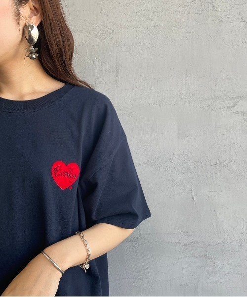 Russell Athletic（ラッセルアスレティック）の「[RUSSELL ATHLETIC/ラッセル アスレチック] BERKLEY×RUSSEL ATHLETIC 別注サークルロゴ バックプリントTシャツ（Tシャツ/カットソー・レディース・ホワイト/ネイビー・M/L）」の21枚目の写真