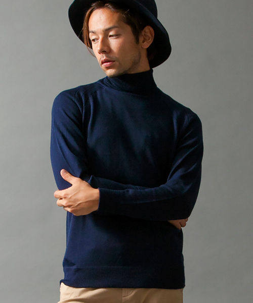 BEAUTY&YOUTH UNITED ARROWS(ビューティーアンドユースユナイテッドアローズ)の「BY メリノ ウール タートルネック(ニット/セーター・メンズ・ネイビー/ブラック/ゴールド・LARGE/SMALL/X-LARGE/MEDIUM)」の3枚目の写真