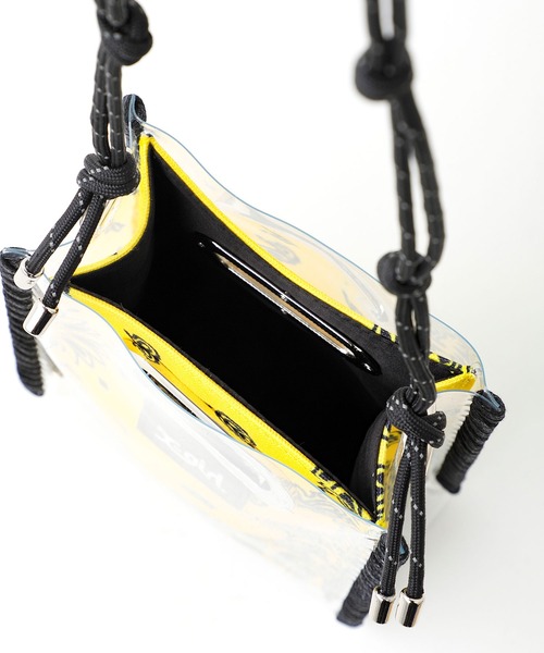 X-girl（エックスガール）の「BANDANA PATTERN SHOULDER BAG（ショルダーバッグ・レディース・イエロー/ブラック/パープル・ONE SIZE）」の11枚目の写真