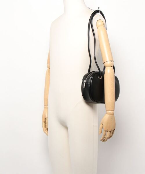 Coo+i（クーイ）の「ラウンド ミニショルダーバッグ（ショルダーバッグ・レディース・ホワイト/ベージュ/ブラック・FREE）」の4枚目の写真