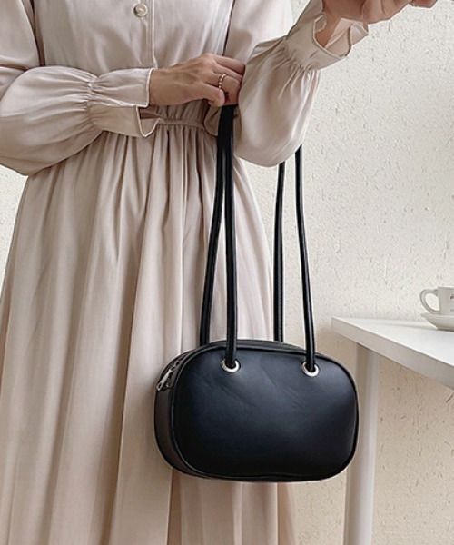 Coo+i（クーイ）の「ラウンド ミニショルダーバッグ（ショルダーバッグ・レディース・ホワイト/ベージュ/ブラック・FREE）」の6枚目の写真