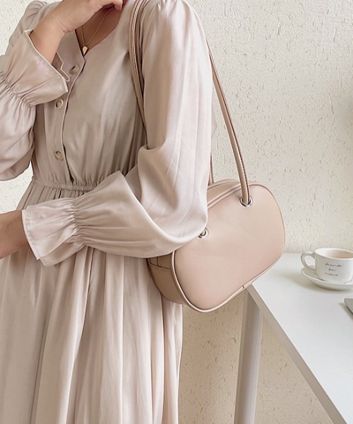 Coo+i（クーイ）の「ラウンド ミニショルダーバッグ（ショルダーバッグ・レディース・ホワイト/ベージュ/ブラック・FREE）」の14枚目の写真