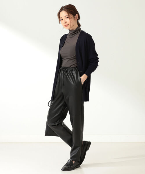 Demi-Luxe BEAMS（デミルクス ビームス）の「Demi-Luxe BEAMS / フェイクナッパレザー パンツ（その他パンツ・レディース・ブラック/カーキ・38/36）」の5枚目の写真