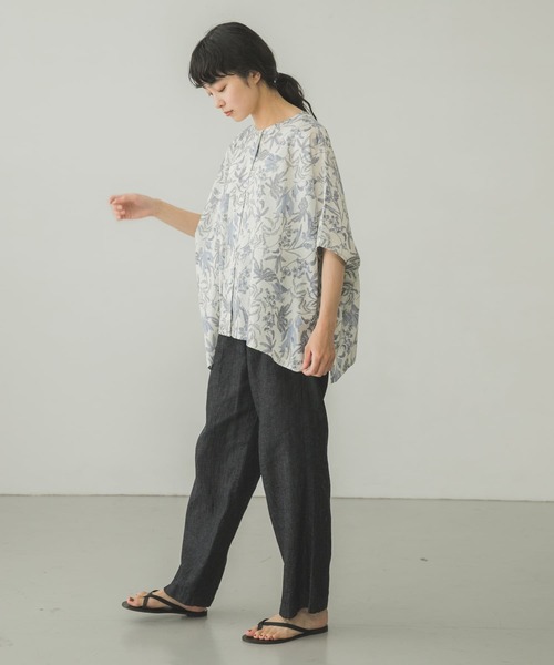 かぐれ（カグレ）の「リーフプリントワイドブラウス（シャツ