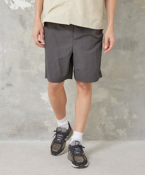 coca（coca）（コカ）の「＼新色登場／ 撥水ナイロンショートパンツ（その他パンツ・メンズ・チャコールグレー/パープル/レッド/カーキ/ブラック/グリーン/ピンク/オレンジ/ライトグリーン/ネイビー/ターコイズブルー/キャメル/アイボリー/ライトピンク/ライトブルー/イエロー/グレー/ブルー・S/M/L/XL）」の3枚目の写真