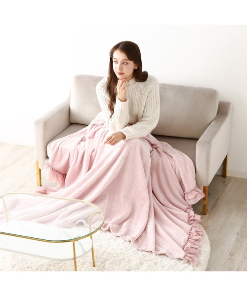 Francfranc（フランフラン）の「サテン フリル スロー（ひざ掛け