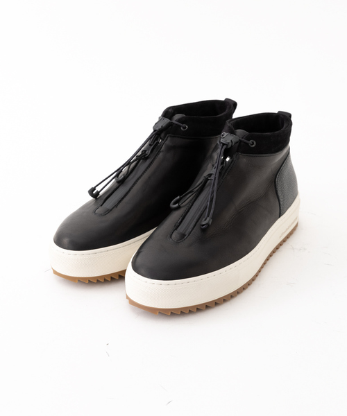 alfredoBANNISTER（アルフレッドバニスター）の「ミリタリー ドローコード スニーカー（スニーカー・メンズ・ブラック/ホワイト・40/41/42/43）」の2枚目の写真