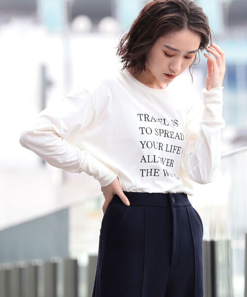 BEAMS LIGHTS（ビームスライツ）の「BEAMS LIGHTS / メッセージ プリント ロングスリーブ Tシャツ（Tシャツ/カットソー・レディース・ベージュ/オフホワイト・ONE SIZE）」の4枚目の写真