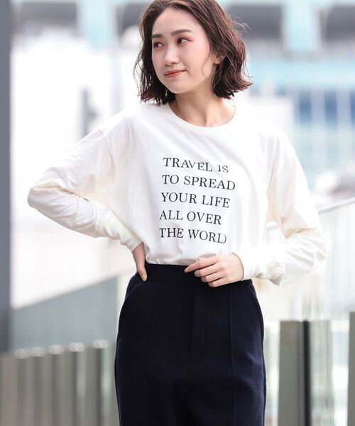 BEAMS LIGHTS（ビームスライツ）の「BEAMS LIGHTS / メッセージ プリント ロングスリーブ Tシャツ（Tシャツ/カットソー・レディース・ベージュ/オフホワイト・ONE SIZE）」の3枚目の写真