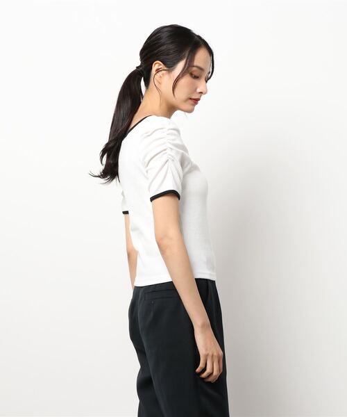 one way(ワンウェイ)の「【oneway】配色そでギャザーテレコトップス(Tシャツ/カットソー・レディース・ベージュ/ブラック/ホワイト/パープル・FREE)」の5枚目の写真