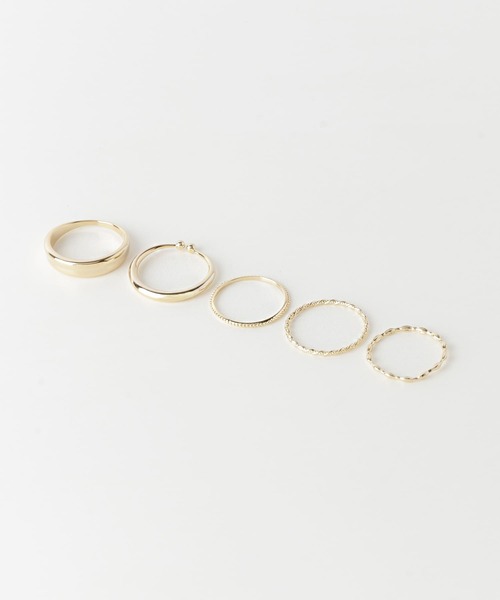 SMELLY（スメリー）の「5セットリング（リング・レディース・ゴールド・-）」の2枚目の写真