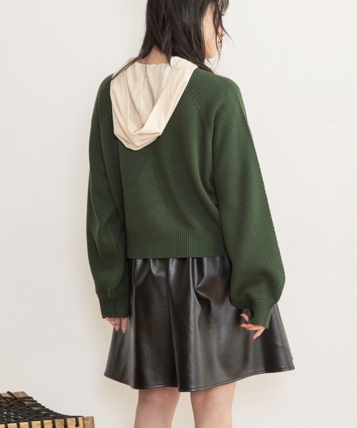 Mysa&Liina（ミーサリーナ）の「ロゴ刺繍入りニットカーディガン（カーディガン/ボレロ・レディース・ブラック/ベージュ/ピンク/ブルー/グリーン・M）」の8枚目の写真